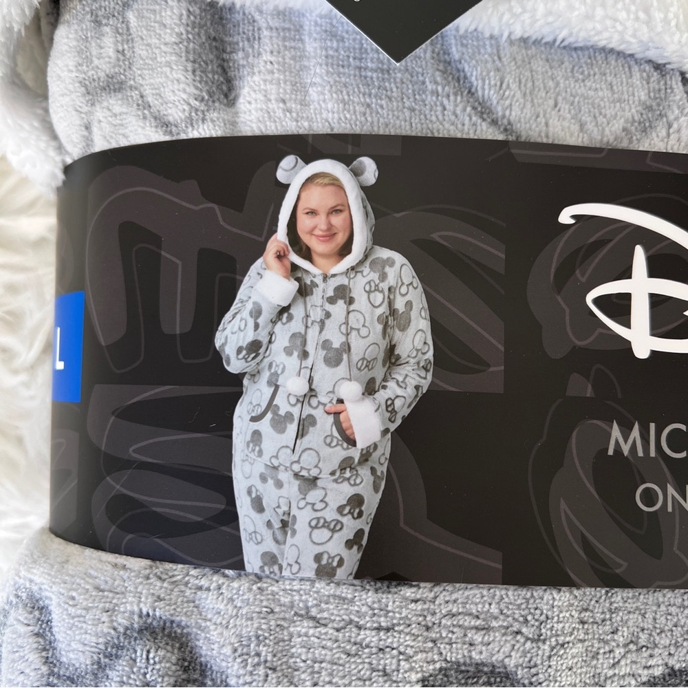 Disney Mickey and Minnie One Piece Pajama Grey Womens Size Large - Picture 2 of 6